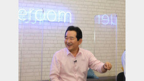 AZ 맞은 정세균 총리 “접종 후 24시간…미열·통증 없이 쌩쌩”