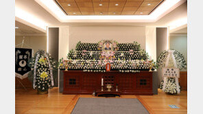 신춘호 회장 첫날 빈소…범 롯데家 및 재계 인사 다녀가