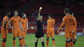 축구계 유리천장 깨져…여성 심판 최초 월드컵 예선 맡아