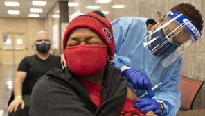 “美백악관, 백신 여권 도입 검토 중”…정부 부처 차원 논의는 처음