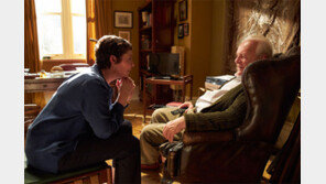 치매환자 시선 따라… 관객들 공포 속으로