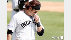 미세먼지 심한데…‘SSG맨’ 추신수의 첫 야간 경기 열릴까?