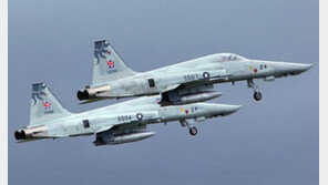 中군용기 10대 대만 ADIZ 침범…대만 미사일 조준 대응