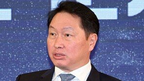 최태원 “각계와 소통, 반기업 정서 해법 찾을 것”