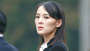 北 김여정, 文대통령에 “미국산 앵무새” 막말…미사일 발언 맹비난