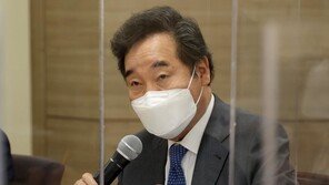 이낙연 “尹, 계산한 듯한 행보…어디까지 갈지 모르지만 길에 들어서”