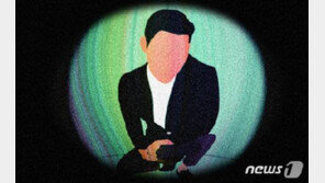 짝사랑 후배 집 창문서 성관계 소리 녹음 시도한 공무원