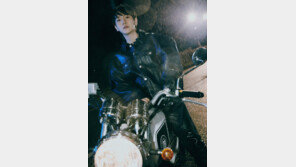 “서른살, 느슨하고 섹시하게” 백현, 입대 전 마지막 앨범 ‘밤비’