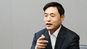 한국타이어 ‘형제의 난’…지주사는 형, 주력사는 동생 승리