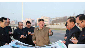 김정은, 평양 주택 건설 현장 점검…미사일 발사 6일 만