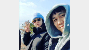 공효진, 햇살 좋은 날 오정세와 찰칵…신민아 “어디 가?”