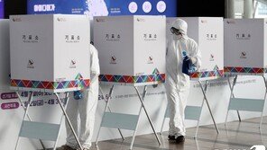 코로나19 신규확진 558명, 사흘째 500명대…지역발생 533명