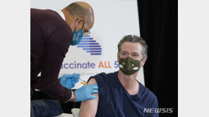 미국, 하루평균 290만회 주사 실시…9957만명 맞아