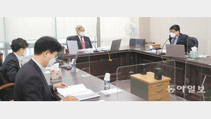 ‘천안함 재조사’ 역풍 맞자… 軍진상위, 회의 30분만에 “철회”