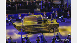 이집트 파라오 미라 22구, 황금색 차량에 실려 새 보금자리로