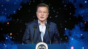 文대통령, 부활절 메시지…“소박한 꿈이 존중받는 나라 만들 것”