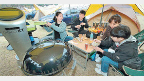 캠핑장에 등장한 인공지능 서빙로봇