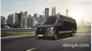 벤츠 밴 사업부-자일자동차, 바디빌더 계약 체결… 미니버스 판매 시작