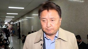 김영환 “광주민주화운동증서 반납한다…동지들 위선에 깊은 분노”