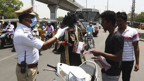 인도, 코로나19 하루 발생 최다기록 경신…10만3558명