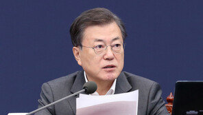 文대통령 “경제반등 흐름 매우 다행…일자리 회복 최우선”