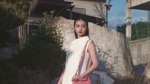 기무라 타쿠야 딸, 기모노 밟는 화보 영상 논란