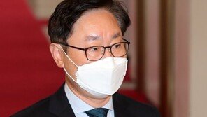박범계 “선거 앞두고 내밀한 수사내용 유출…묵과 어려워”