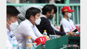 택진이형 이은 용진이형…SSG랜더스, 첫 승 주역에 한우 쐈다