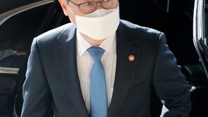 피의사실 공표 ‘내로남불’ 지적에…박범계 “받아들이기 어렵다”