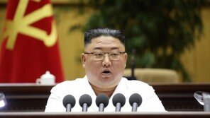 ‘극난한 형편’ 언급한 北김정은…대외메시지 없이 내부기강 죄기