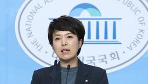 ‘김종인의 입’ 물러난 김은혜 “누군가 상처받았을 것같아 반성”