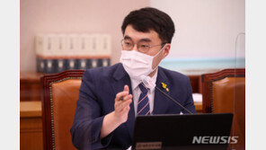 김남국 “윤석열이 공정 대명사? 불만 많아…위선적인 모습”