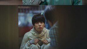 [리뷰]‘서복’, 고민 가득한 주제의식과 고민 없는 설정