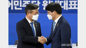 언론개혁 온도차…윤호중 “금년 내 처리” vs 박완주 “다음 정부에”