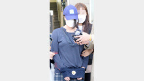 “울고 보채서”…7개월 딸 바닥에 내동댕이친 엄마 구속기소