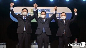 與 당권주자 첫 TV토론…송영길 몰아세운 우원식·홍영표
