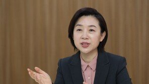 기모란 “난 방역 맡고 백신담당은 따로 있어” 