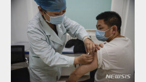 상하이 교민, 中 백신 맞고 숨져… 영사관 “연관성 단정 힘들어”