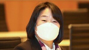 윤미향 “위안부 손배소 각하 판결 유감…국제사회 흐름 역행”