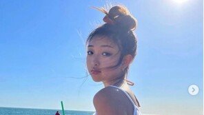 변정수 둘째 딸, 이국적 미모…“뭘 먹고 이렇게 날씬함?”