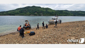 청주 대청호 추락 산불진화 헬기 인양 작업 돌입