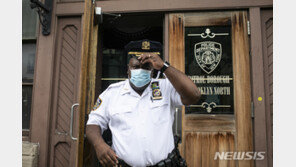 뉴욕시, 진통 흑인 임신부 수갑 찬 채 아이 낳게 했다 8.4억원 배상