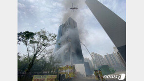 남양주 오피스텔 화재 현장서 1명 추락 사망 (2보)