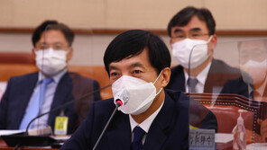 차기 검찰총장 후보 명단에 이성윤·한동수·임은정