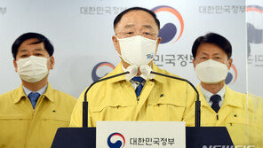 초중고 교직원 접종 여름방학까지…16~17세 4분기 접종할 듯