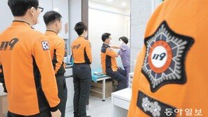 정부 “고위험군 접종 끝나면 방역 완화”… 백신 제때 들어와야 가능 