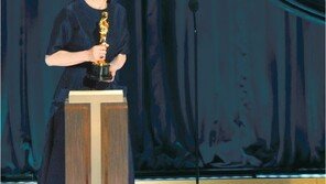 NYT “건조한 시상식에 신의 선물” CNN “쇼를 독식했다”