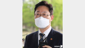 박범계 “14명 모두 국민천거 총장 후보…취사선택 안했다”