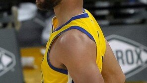 한달 3점슛 85개 커리, 또 신기록