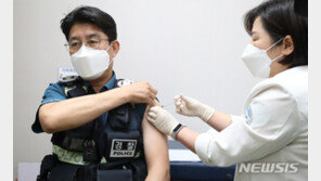 경찰 접종 강요 논란…“맞겠다는 사람 먼저 맞게, 빠른 대상 전환도 방법”